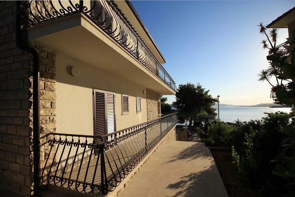 Villa Roko With Swimming Pool Trogir