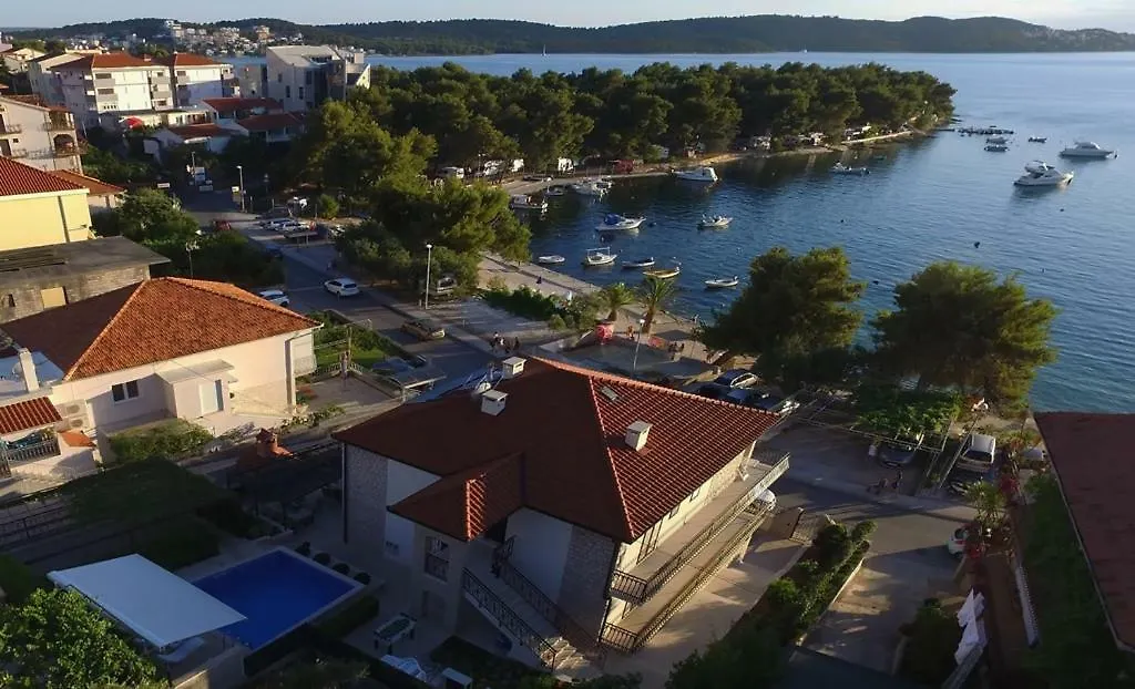 Villa Roko With Swimming Pool Trogir